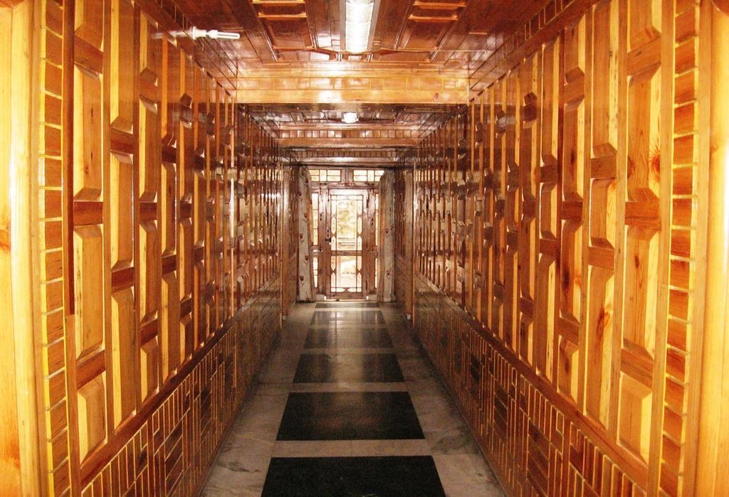 Hotel Arsh International Nainital Kültér fotó